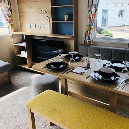 Lytchett MinsterChalet, Balcony, Bbq, Sleeps 6,アパートメント エクステリア 写真